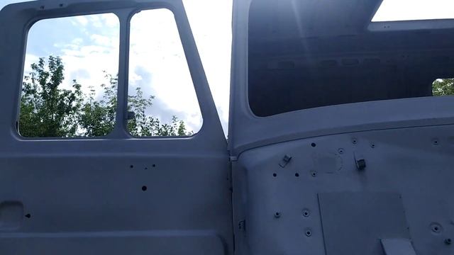 Пескоструйная обработка кабины бычка,вид после песочки. Peskostruyekat.ru смотреть онлайн