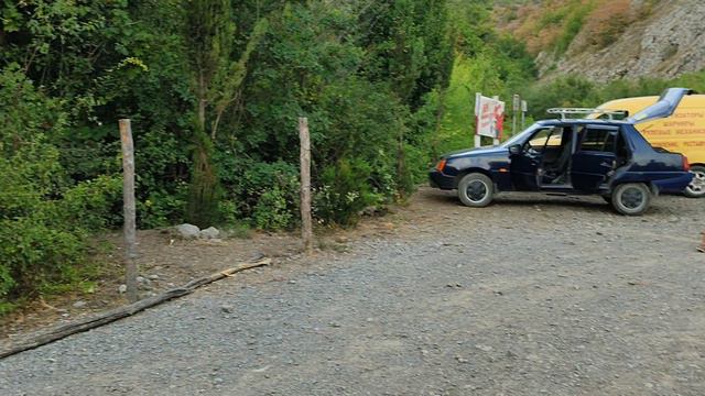 Продолжаем сажать Лесосад около источника Святого Сергия, в Крыму.