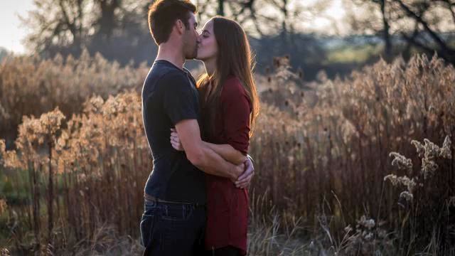 Музыка из фильма. Просто хит! Люблю! смотреть онлайн