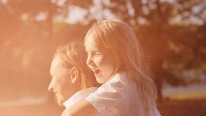 Подарок, видео-поздравление на День рождения мужу и папе.