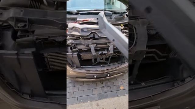 Mercedes-Benz V-Klasse W447 Kühlergrill demontieren und mit Sprühfolie Lackieren смотреть онлайн