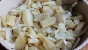 Минтай с картофелем в рукаве