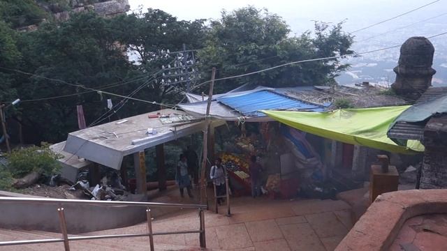 По дороге на гору Тирумала. Тирупати. Индия смотреть онлайн