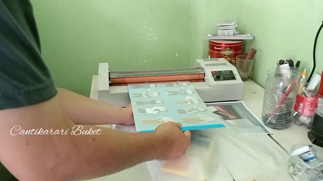 TUTORIAL MEMBUAT TOPPER HARI GURU смотреть онлайн