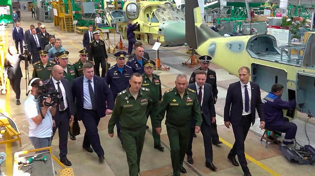 Министр обороны Сергей Шойгу в Приморском крае проверил выполнение гособоронзаказа