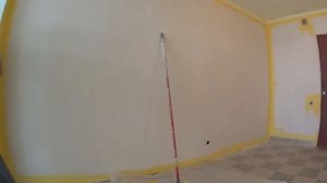 Покраска стен водоэмульсионкой