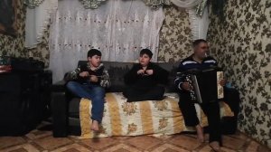 Цыганская песня Я родился на волге в семье рыбака 🔥 Поёт Богдан и Вова♥️😘
