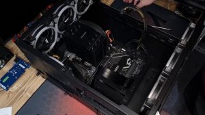 Обзор райзера Lian Li O11DXL-1. Установка и тест.