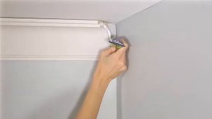 Карниза Utrawood установка потолочного плинтуса из ЛДФ