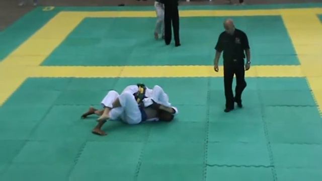 Julio Brutus (Equipe Tiago Schietti /Nova União) x namorado da Gabi Garcia(Alliance) смотреть онлайн