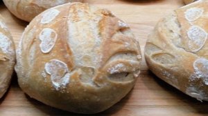 Французский деревенский хлебушек на закваске Левито Мадре.