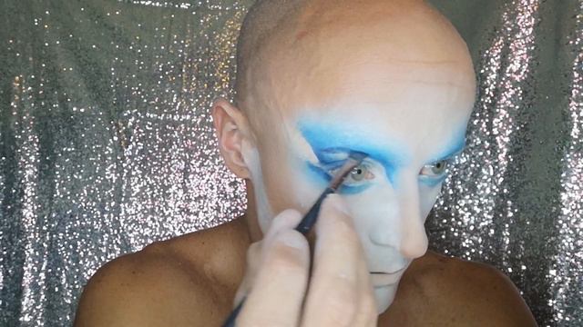 Blue Bird makeup tutorial смотреть онлайн
