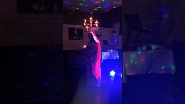 Восточныетанцы со свечами