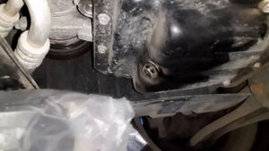Меняю масло в Hyundai Solaris 2014 года