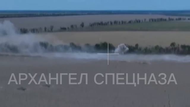 Очередная группа украинских камикадзе выдвигается в «контратаку»..MOV смотреть онлайн