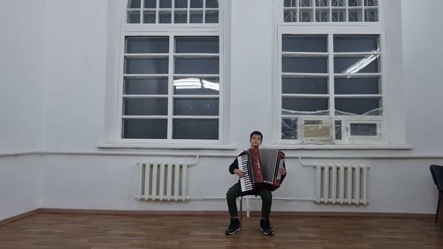 Трефилов Дмитрий-С.Майкопар пер.Беньяминова"Фугетта"  emoll;Е.Выставкин"Калинка"