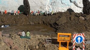 1 /64 Dynamic Diorama - Cars Truck and Police Chase - Crash Compilation Slow Motion 1000 fps #28