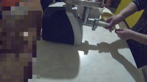 ВКУСНЫЕ КОЛБАСКИ ПО МАМИНОМУ РЕЦЕПТУ СВОИМИ РУКАМИ ПРИ  ПОМОЩИ МЯСОРУБКИ