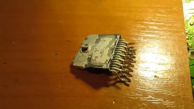 Как я выпаиваю микросхемы смотреть онлайн