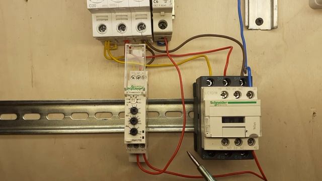 Подключение реле напряжения RM17TE. Назначение. Настройка. Проверка сработки защит