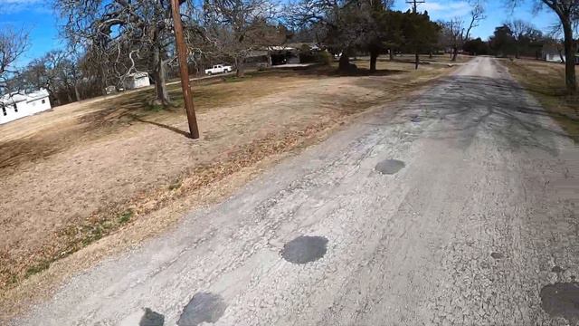 Wolf/Husky Hybrid & Pitbull/Mastiff Mix Dogs Attacks Amputee Cyclist Aaron Smith near Gainesville T смотреть онлайн