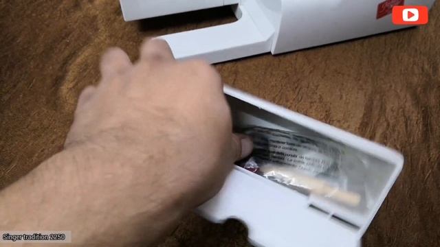 Singer Tradition 2250 Electrical sewing machine unboxing смотреть онлайн