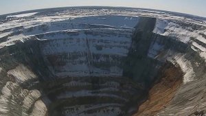 8 Самых Больших Воронок в Мире