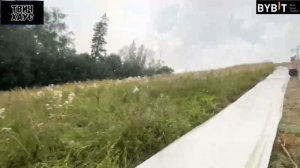 ХАЗЯЕВА ПОСТРОИЛИ СКОЛЬЗКУЮ ВОДНУЮ ГОРКУ С ТРАМПЛИНОМ И БАССЕЙНОМ / ДЕНЬ С ХАЗЯЕВАМИ