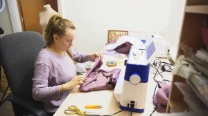 ШВЕЙНЫЙ ВЛОГ №7: КРОЙ КУРТКИ-РУБАШКИ ПО ВЫКРОЙКЕ БУРДА, ШЬЮ ПОДАРКИ СВОИМИ РУКАМИ