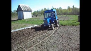 Однокорпусной плуг