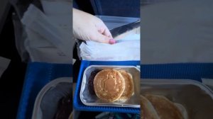 Чем кормят в Red Wings?хочешь есть плати?как полёт?#рекомендации #самолёт #отдых #еда