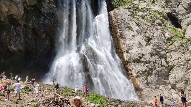 Абхазия Гегский водопад 6 июля 2023 г. смотреть онлайн