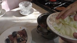 Как быстро приготовить скумбрию с овощами. Простой рецепт.