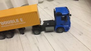 Машина Фура Мерседес.Крутая машинка грузовик на радиоуправлении.