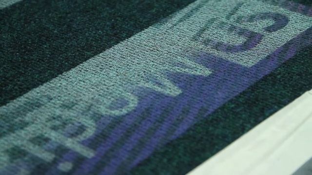 ✅ УФ-печать на ковролине с белым цветом (белилами) смотреть онлайн