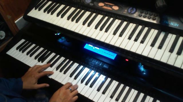 Casio WK500 y Beyon in the sea de la película Buscando a Nemo смотреть онлайн