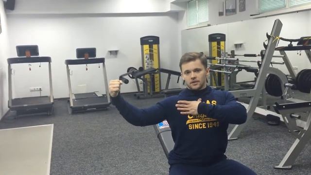 Сведение гантелей лежа смотреть онлайн