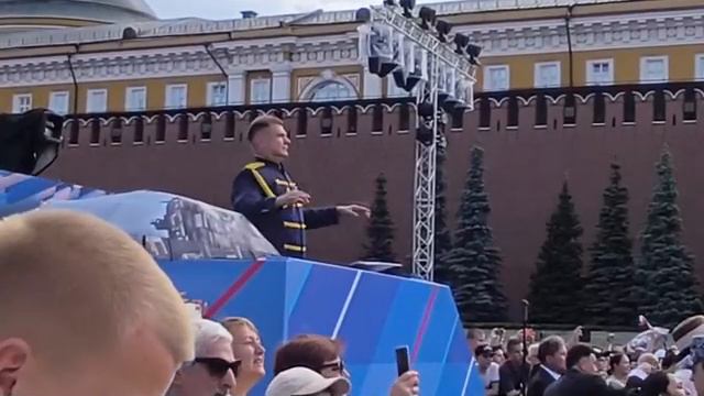 ⚡️Образцовый духовой оркестр и ансамбль барабанщиц выступили на Красной площади в День России!