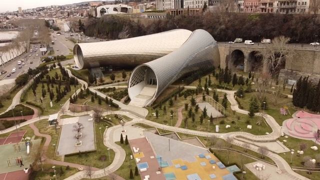 Тбилиси 2022. Что посмотреть, нетипичные места, еда и достопримечательности, Грузия сегодня.