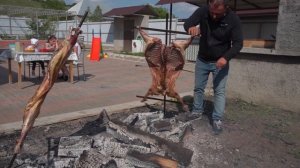 170$ LAMB DISH ON AN OPEN FIRE.