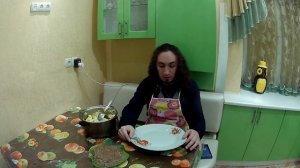 Бомж ужин: Готовим поросёнка за копейки на новогодний стол