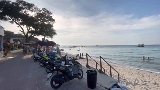 ПРОСТЫМИ СЛОВАМИ КАК КРУТО ОТДОХНУТЬ В ПАТТАЙЕ / ОСТРОВ КО ЛАН В 2023 смотреть онлайн