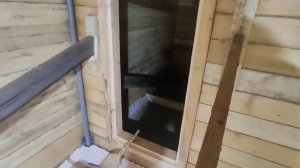 установка дверей в баню