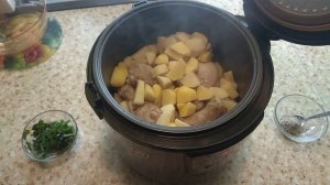 Картофель с курицей в мультиварке. Быстро и вкусно!