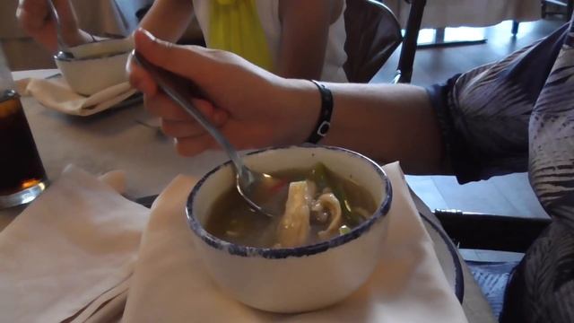 Первый вечер на Карибах! Ужинаем в мексиканском ресторане Barcelo Maya / Не повезло с автобусом...