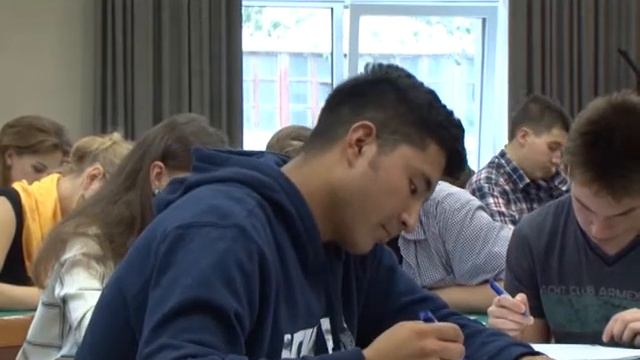 Знают ли студенты, сколько республик в России? / Большой Этнографический Диктант / ЕТВ смотреть онлайн