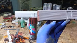 Покраска модели вагона рефрижератора в цвет.