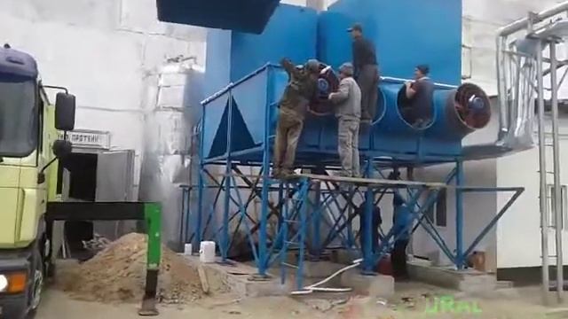 Монтаж градирен системы утилизации соковых паров цеха производства мясокостной муки.