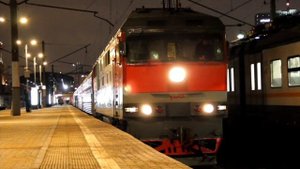 Спустя 25 лет пассажирский поезд дальнего следования на Савёловском вокзале!