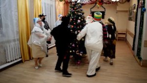 «Моя новогодняя песня»: «Хоровод, хоровод, пляшет маленький народ»